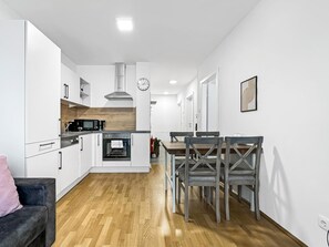 Deluxe Apartment, Balcony | Private kitchen - Moderne & ruhige Apartments in Wien (Vienna)