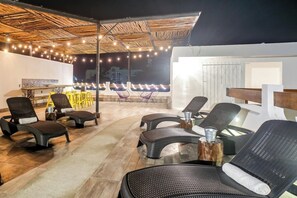 Terrace/patio - Rooftop Lounge, Kitchen, Clean, Air, Smart TV, (Playa del Carmen - Valentina Suites)
