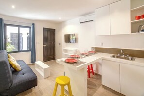 Interior - Minimalist Apartment, Clean, Air, Strong Wi-Fi (Playa del Carmen - Valentina Suites)
