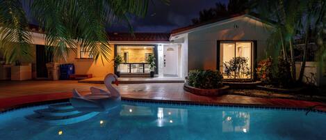 Outdoor pool, a heated pool