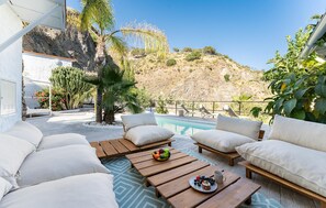 Terrace/patio - Nice home in Casarabonela (Casarabonela)