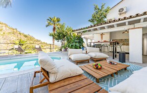 Pool - Nice home in Casarabonela (Casarabonela)