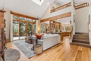 TV, fireplace, offices - NEW 4BR | Cozy Pines Hideaway | AC (Flagstaff)