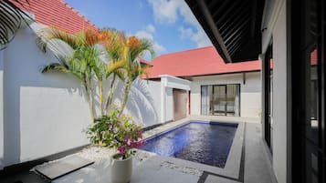 Luxury Villa, 1 Bedroom | Premium bedding, in-room safe, individually decorated