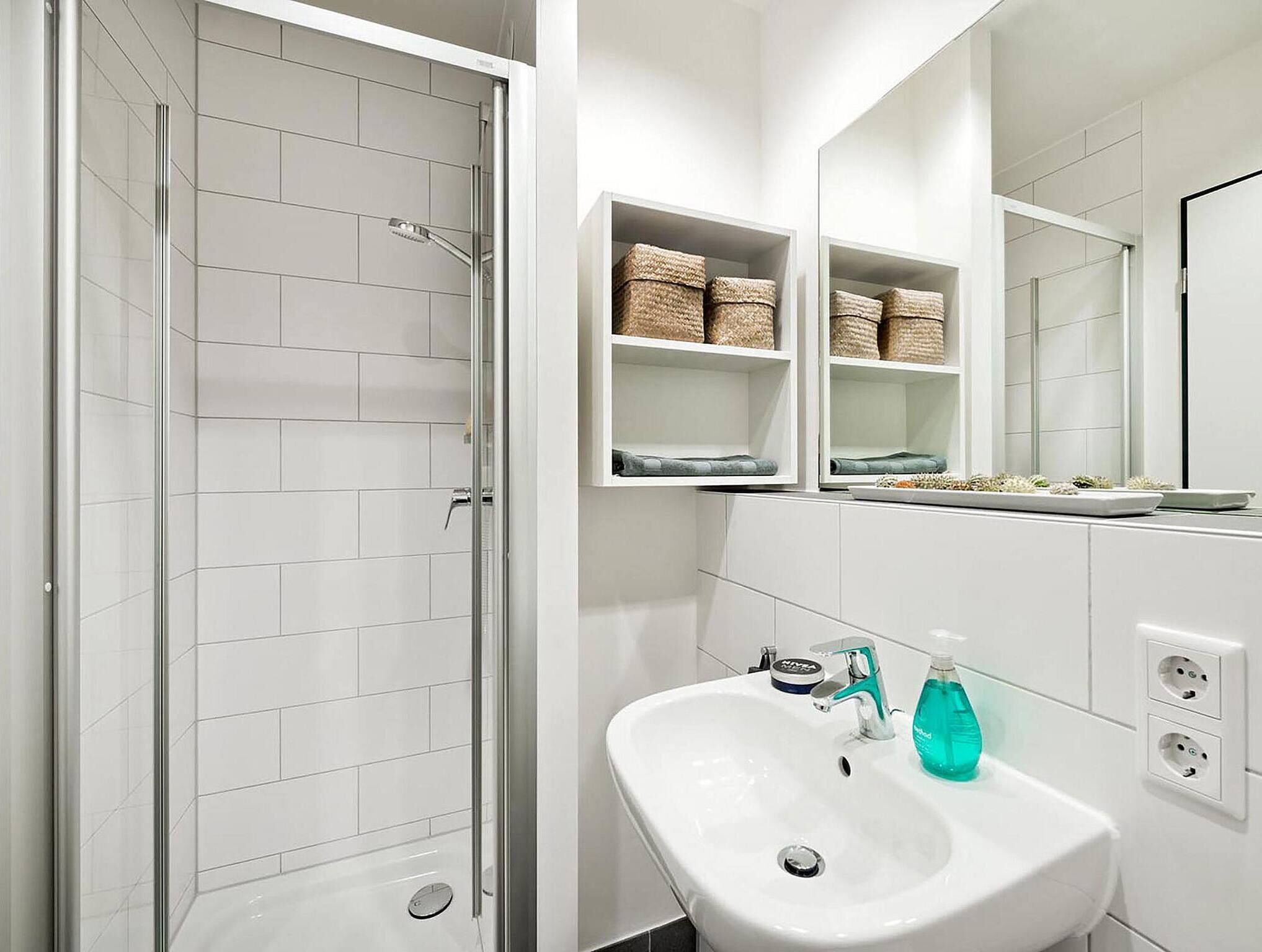 Gemeinsamer Schlafsaal, 1 Schlafzimmer, barrierefrei, eigener Pool | Badezimmer