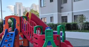 Children’s area - Studio with Sea View | Ocean View Studio with Pool, WiFi & AC (Rio de Janeiro)