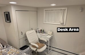 Interior - Full Apartment in Woodbridge walk to NJ Transit Train/Bus - World Cup- w Patio (Woodbridge Township)