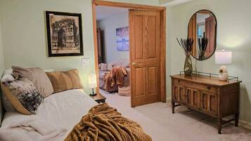 Iron/ironing board, WiFi, bed sheets