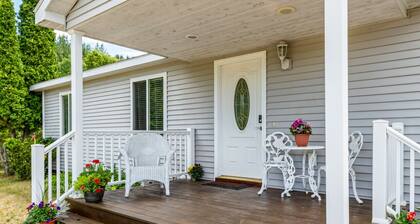 Private Retreat Near Interlochen Arts| Green Lake