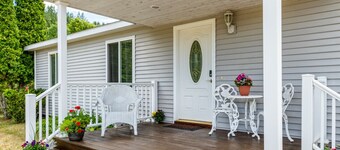 Private Retreat Near Interlochen Arts| Green Lake