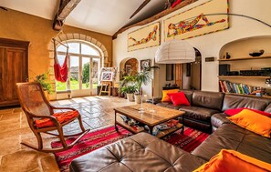 TV, fireplace, DVD player, ping pong - Gorgeous home in Villamblard (Villamblard)