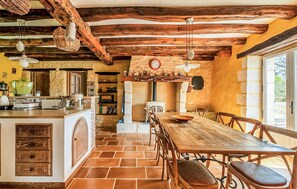 Dining - Gorgeous home in Villamblard (Villamblard)