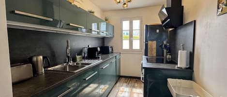 Fridge, microwave, oven, dishwasher