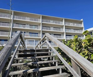 Exterior - Ocean Front Top Floor - Downtown Cocoa Beach (Cocoa Beach)