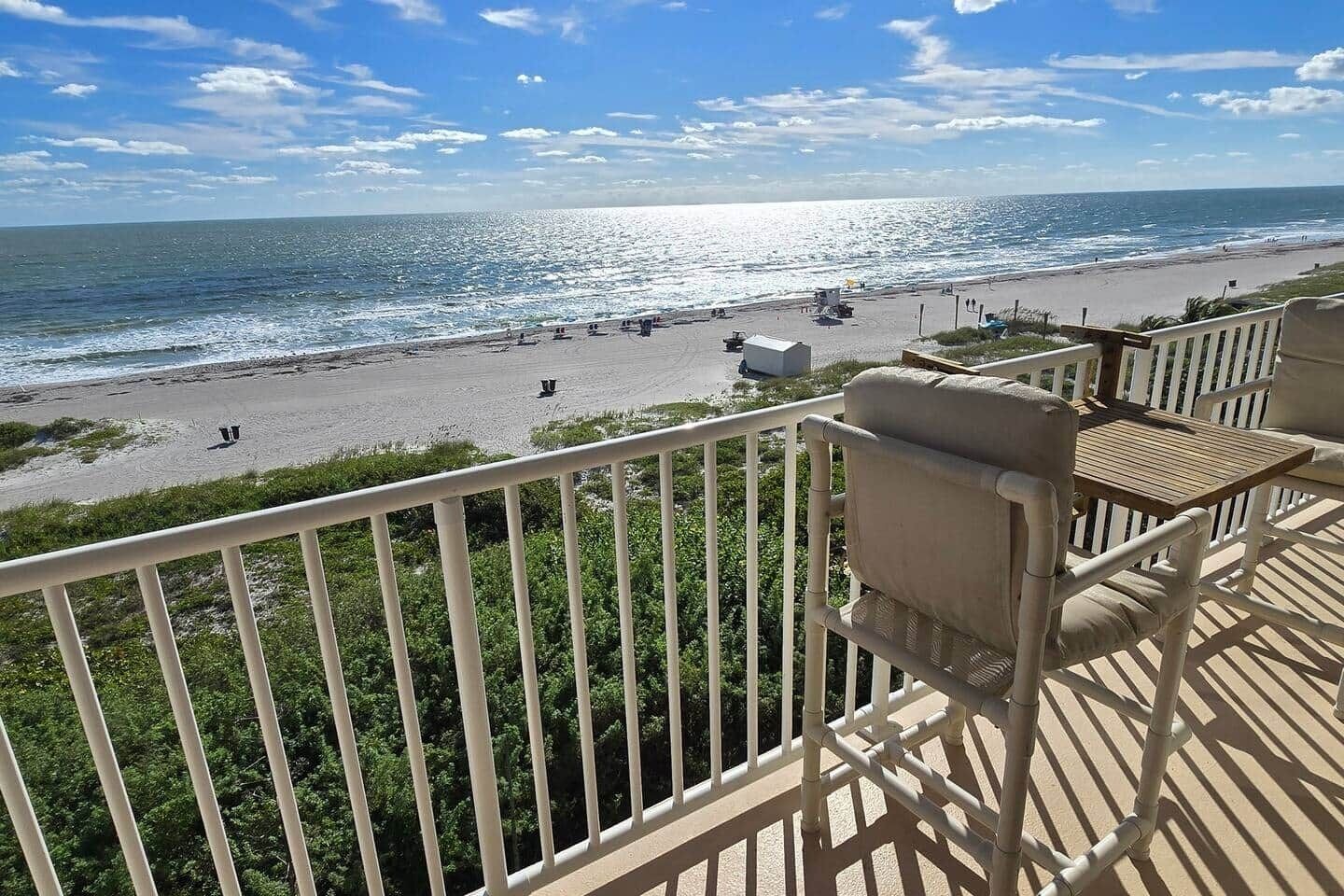 Property grounds - Ocean Front Top Floor - Downtown Cocoa Beach (Cocoa Beach)