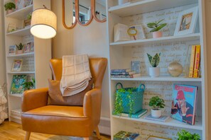 Interior - Spacious 3BR Flatbush Condo w/ King + 2 Queens | Sleeps 6 (Brookyn)