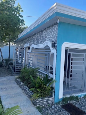 Property grounds - Small villa (Santo Domingo Este)