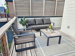 Terrace/patio - Balcony | 8 Min to Downtown | 9 to Duke (Durham)