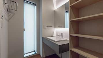 Family Apartment, Non Smoking, Private Bathroom | Bathroom | Separate tub and shower, hair dryer, slippers, towels