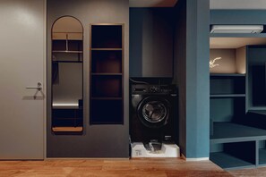 Deluxe Studio, Non Smoking, Private Bathroom | Interior - craft hotel antenna SHINJUKU KOENJI (Suginami)