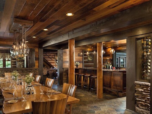 Gateway Lodge
