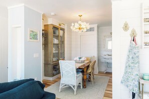 Dining - Maine Bleu- Sur La Mer-2 Bed Overlooking Camden Harbor and Harbor Park (Camden)