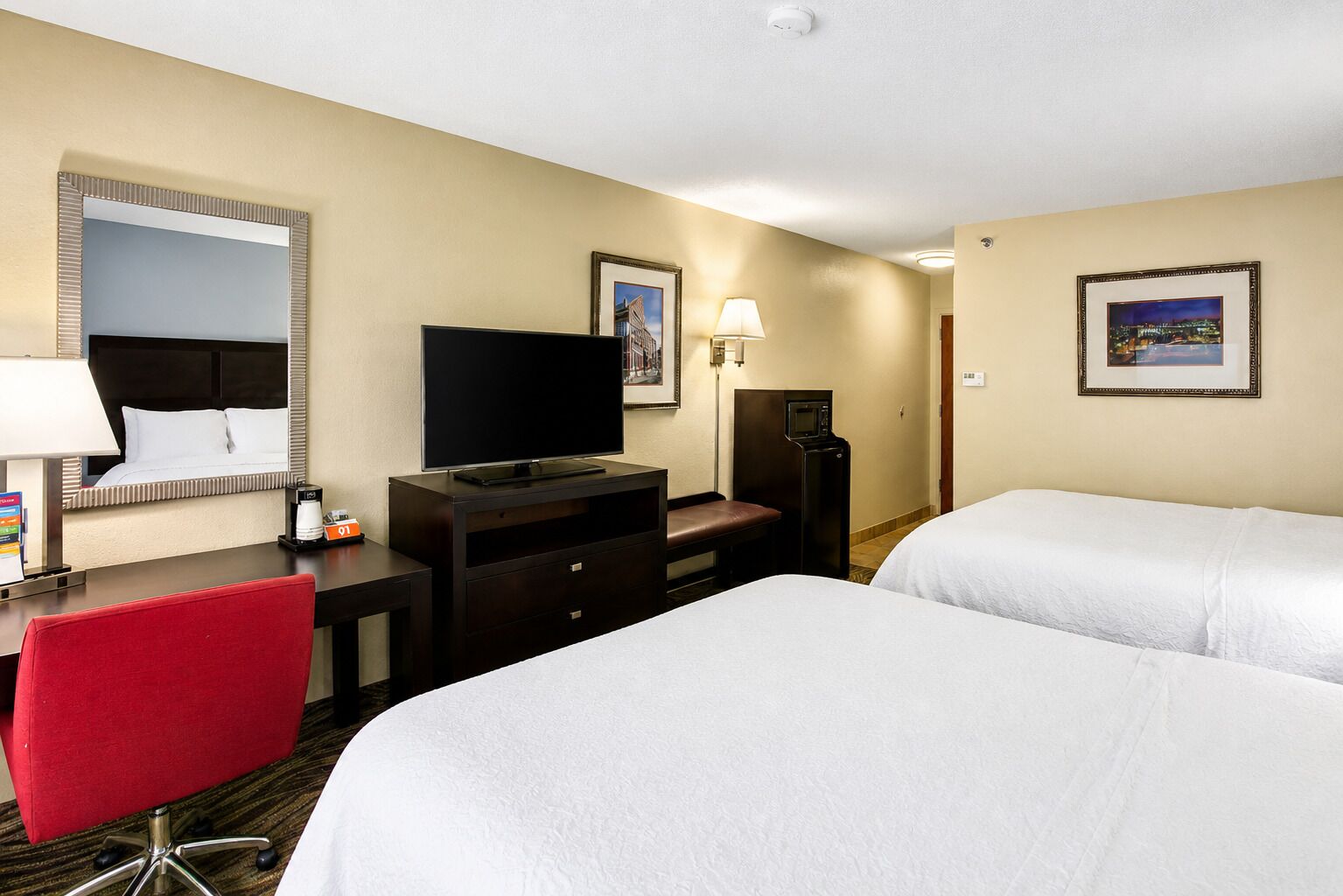 Deluxe Double Room | Desk, laptop workspace, blackout drapes, iron/ironing board