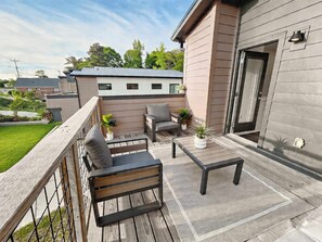 Terrace/patio - Private Deck | 9 Min to Duke | 8 to Downtown (Durham)