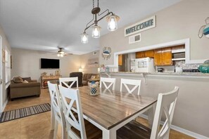 Dining - Beach Walk Crossing (Gulf Shores)
