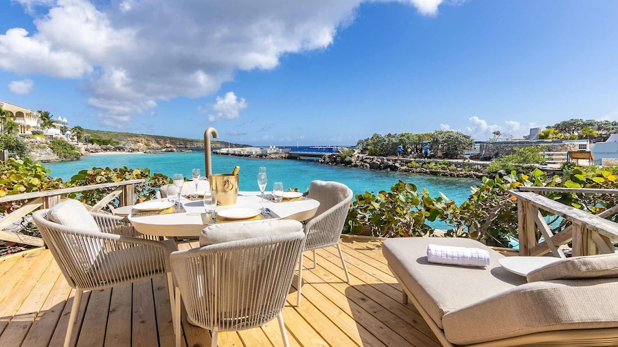 Ocean Pearl Luxury Oceanfront at Mambo Beach