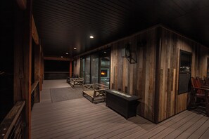 Property grounds - Spacious 10 bed cabin in delightful Irwin! (Irwin)