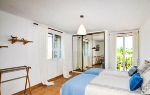 6 bedrooms, travel cot, free WiFi - Imprenable villa piscine (Taulis)