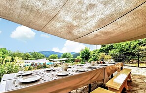 Outdoor dining - Imprenable villa piscine (Taulis)