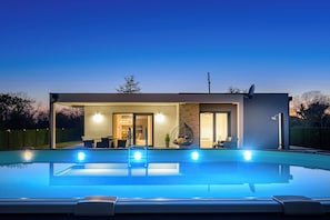 Pool - Villa Maki (Istria - Svetvinčenat) (Svetvinčenat)