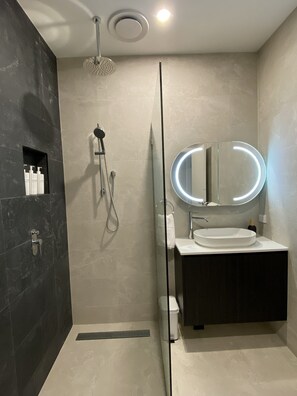 Shower, hair dryer, towels, soap - SAND -  Walk to Marina I Bay Views I 2 Master Suites (Nelson Bay)