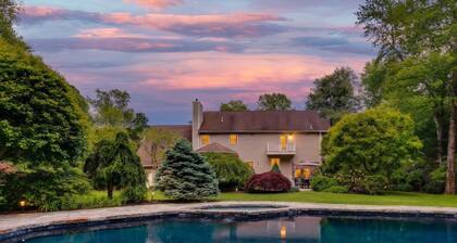 Highland Colonial w/ Private Pool