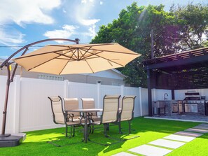 Outdoor dining - Downtown Delray - Beach Beauty (Delray Beach)