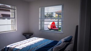 4 chambres, fer et planche à repasser, Wi-Fi gratuit, draps fournis