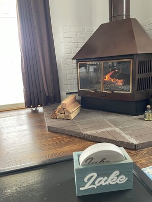 Interior - Romantic Lakeview Escape w/ Fire Pit (Greenwood Lake)