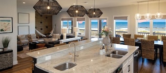 Silver Sands, Oceanfront Sandbridge 10BR- Pool · Yoga · Theater · Gym -Sleeps 30