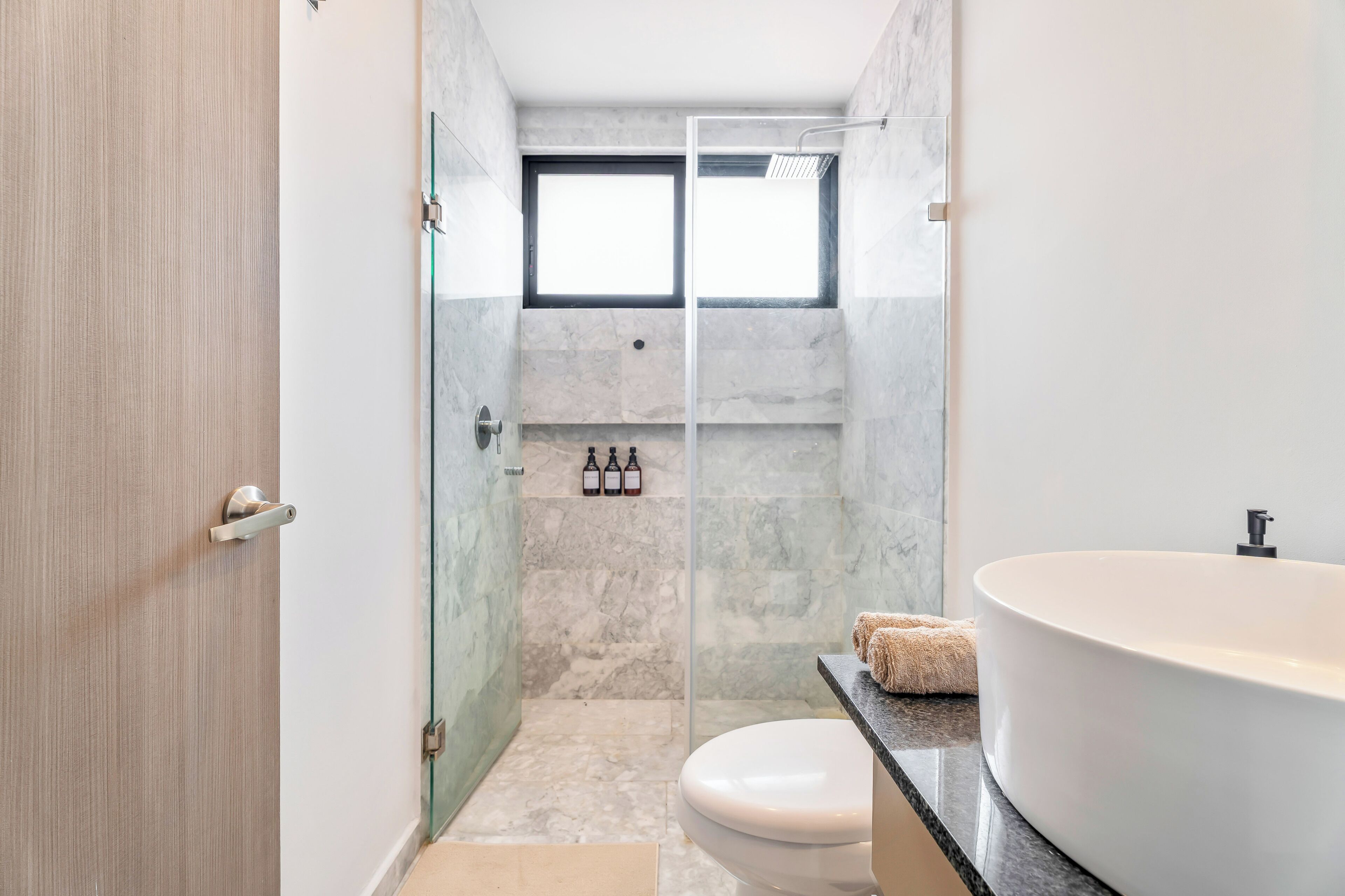 Deluxe appartement, uitzicht op stad | Badkamer