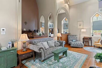 Peaceful 2-Bed Old Church Condo in Marietta — Serene Stay