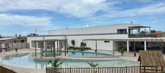 Oceana Suites Maramar Beach House