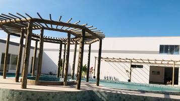 Chalet | Pool | Outdoor pool