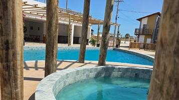 Chalet | Pool | Outdoor pool