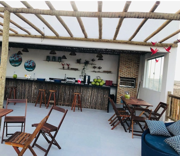 Chalet | Restaurante al aire libre