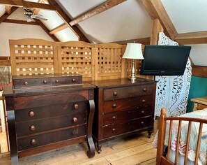 Room - Post and Beam House on Three Wooded Acres on Chebeague Island (Chebeague Island)