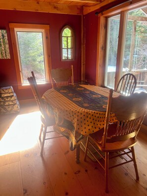 Dining - Post and Beam House on Three Wooded Acres on Chebeague Island (Chebeague Island)