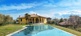 Villa Montegolo, Happy Apartment