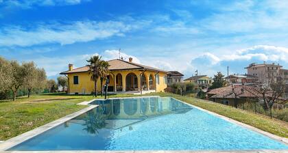 Villa Montegolo, Happy Apartment
